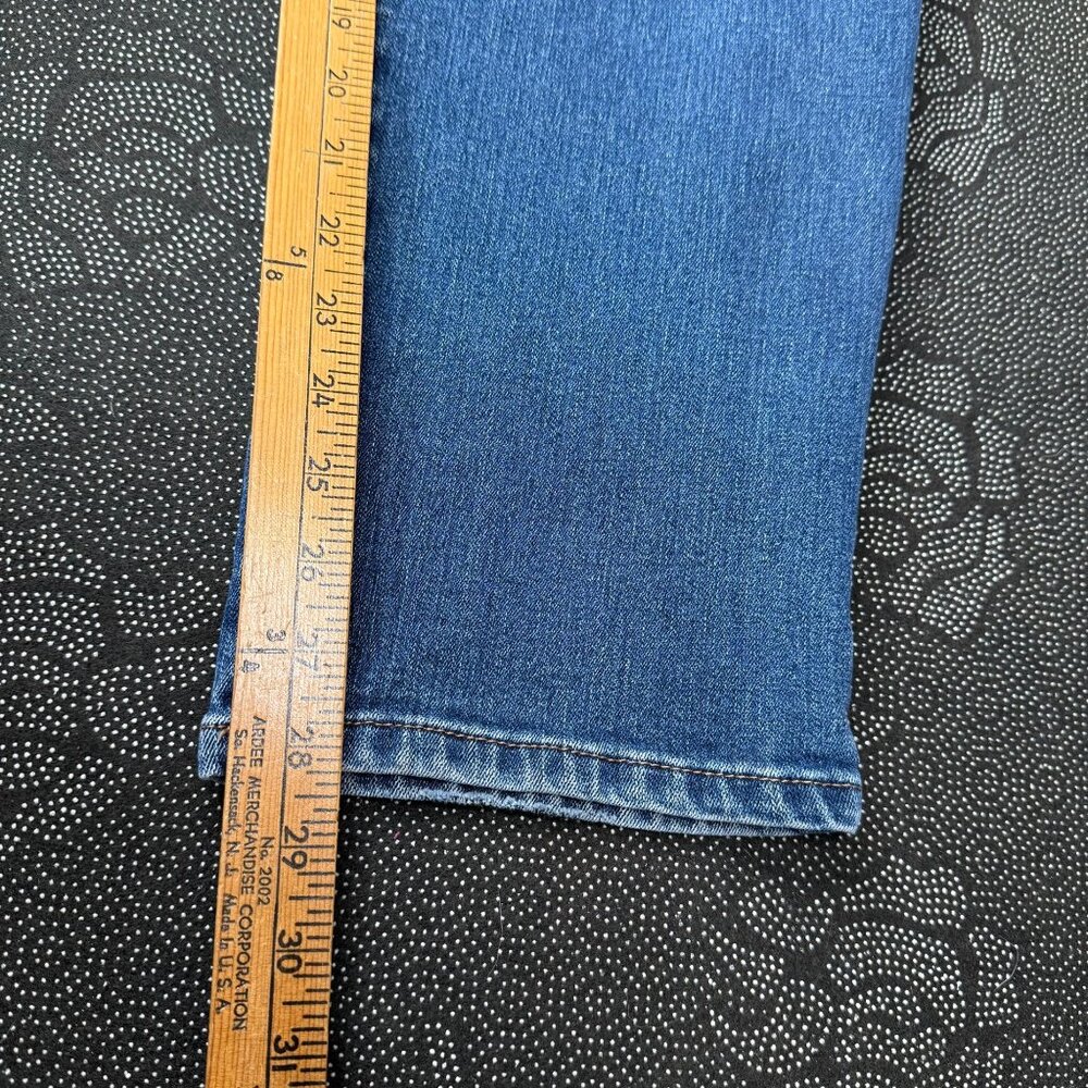 Gloria Vanderbilt 18W Amanda Classic Tapered Leg Jeans Stretch Denim Medium Wash - Picture 8 of 9